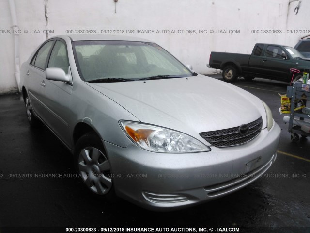 4T1BE32K23U642982 - 2003 TOYOTA CAMRY LE/XLE/SE Gümüş foto 1