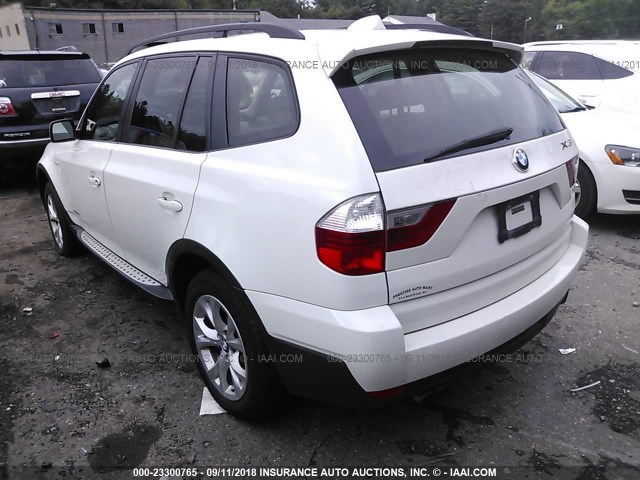 WBXPC93489WJ27648 - 2009 BMW X3 XDRIVE30I WHITE photo 3