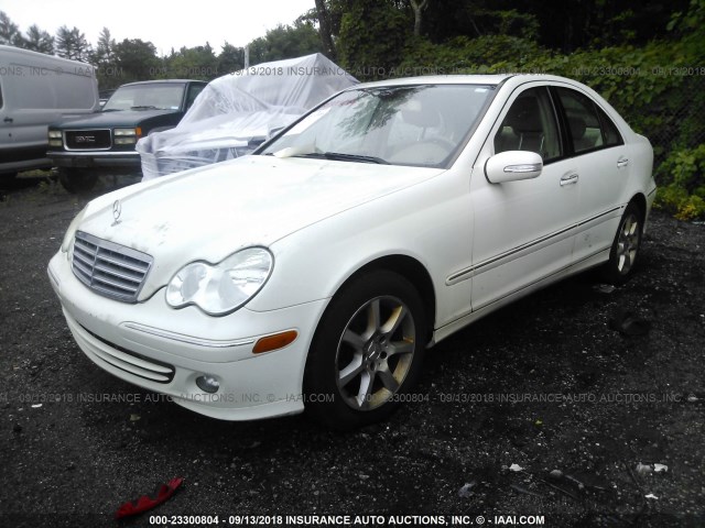 WDBRF92H47F897746 - 2007 MERCEDES-BENZ C 280 4MATIC WHITE photo 2