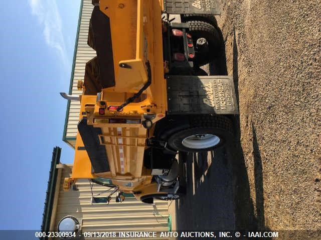 2FZAAWBS99AAC7932 - 2009 STERLING TRUCK L PLOW TRUCK.  NO PLOW 8500 YELLOW photo 4