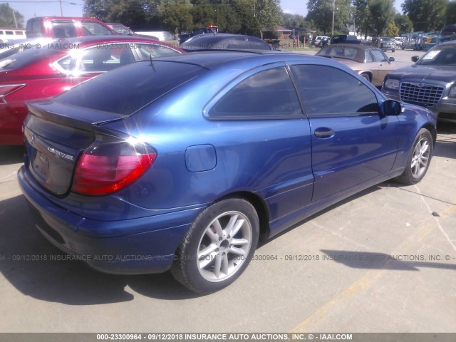 WDBRN47J62A239451 - 2002 MERCEDES-BENZ C 230K SPORT COUPE BLUE photo 4