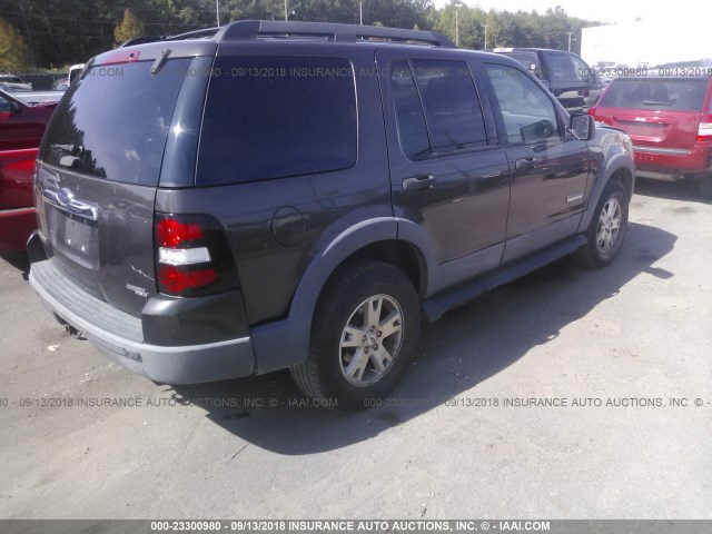 1FMEU63E86UA64210 - 2006 FORD EXPLORER XLT GRAY photo 4