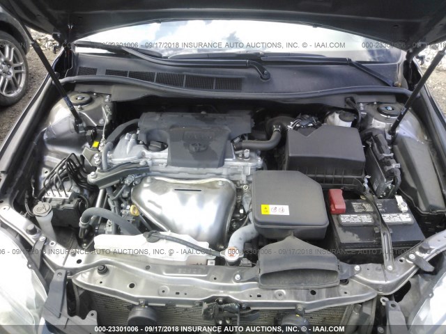 4T1BF1FK8HU445737 - 2017 TOYOTA CAMRY LE/XLE/SE/XSE 灰色 照片 10