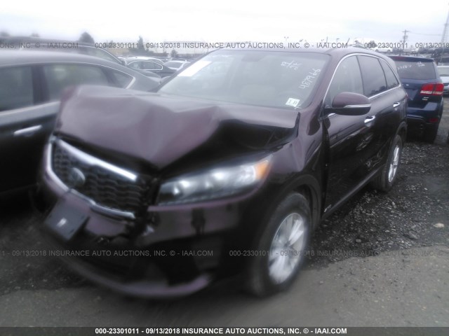 5XYPGDA59KG487966 - 2019 KIA SORENTO LX/L MAROON photo 2