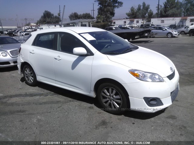 2T1KU4EEXAC460296 - 2010 TOYOTA COROLLA MATRIX  WHITE photo 1