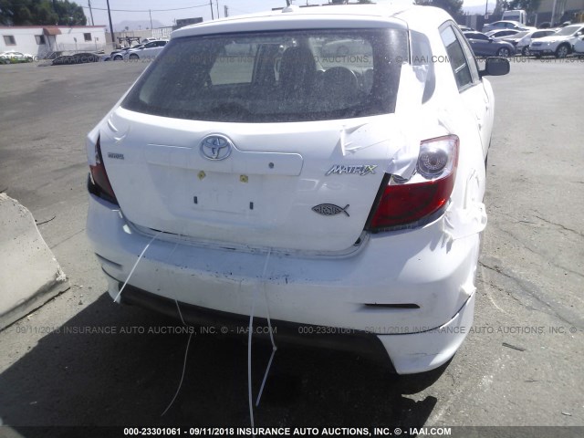 2T1KU4EEXAC460296 - 2010 TOYOTA COROLLA MATRIX  WHITE photo 6