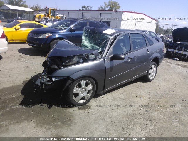 1FAFP34N37W104010 - 2007 FORD FOCUS ZX4/S/SE/SES ნაცრისფერი ფოტო 2