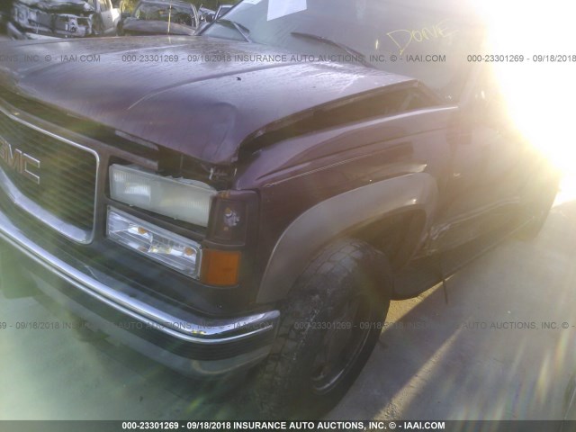 1GKFK16R8VJ760120 - 1997 GMC SUBURBAN K1500 MAROON photo 2