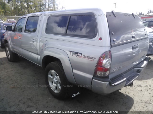 3TMLU4EN6FM205373 - 2015 TOYOTA TACOMA DOUBLE CAB/TRD PRO SILVER photo 3