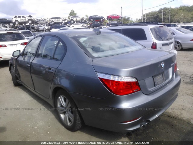 WBANV1C50AC159571 - 2010 BMW 528 XI SILVER photo 3