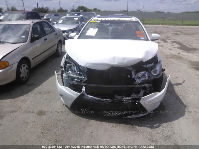 4T1BF1FK6HU325726 - 2017 TOYOTA CAMRY LE/XLE/SE/XSE 白色 照片 6