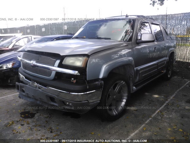 3GNEC12Z06G143816 - 2006 CHEVROLET AVALANCHE C1500 SILVER photo 2