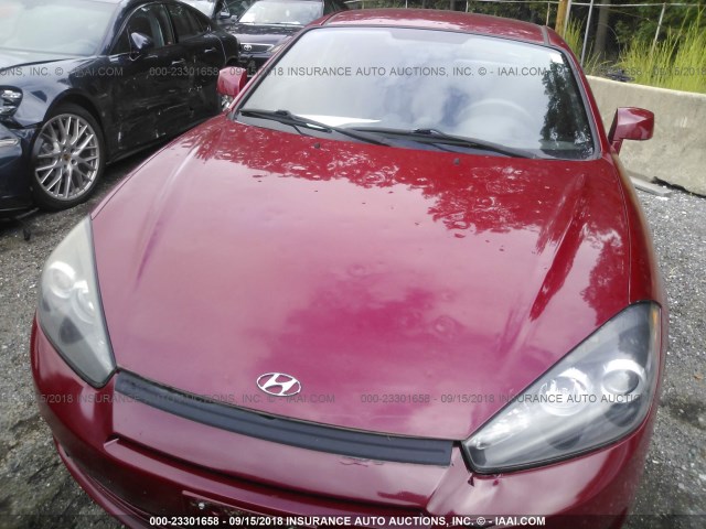 KMHHM66D08U278482 - 2008 HYUNDAI TIBURON GS RED photo 6