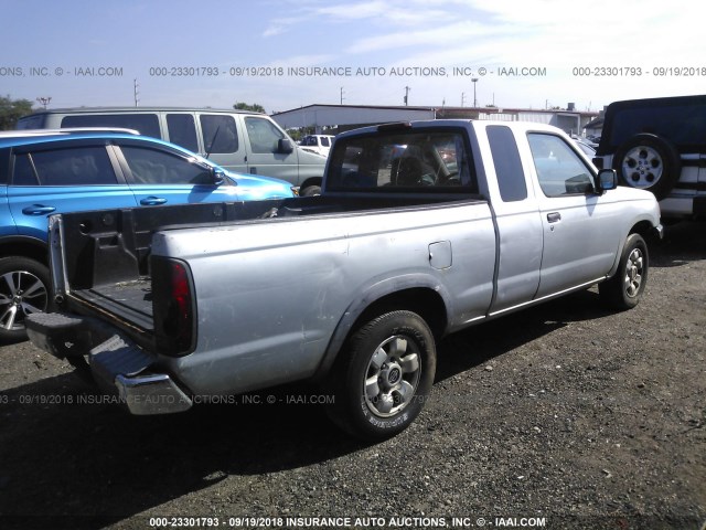 1N6DD26S9YC345433 - 2000 NISSAN FRONTIER KING CAB XE SILVER photo 4