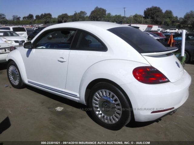 3VWJ17AT3GM604701 - 2016 VOLKSWAGEN BEETLE SE/SEL WHITE photo 3