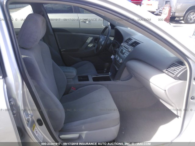 4T1BE46K19U345646 - 2009 TOYOTA CAMRY SE/LE/XLE 银色 照片 5