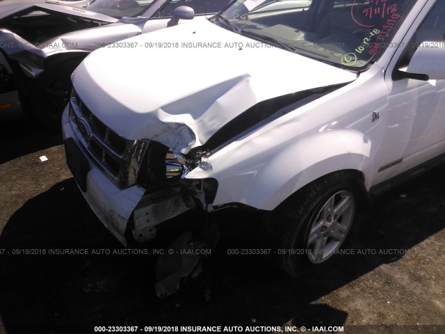 1FMCU59H78KC69860 - 2008 FORD ESCAPE HEV WHITE photo 6