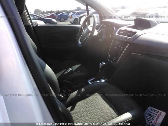 KL4CJBSB8FB172708 - 2015 BUICK ENCORE CONVENIENCE 白色 照片 5