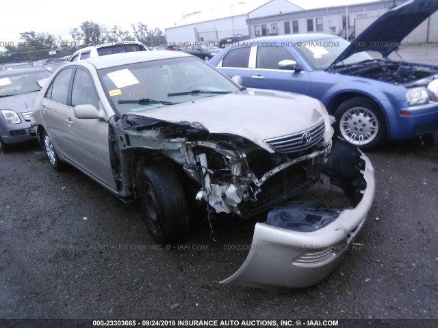4T1BE32K55U091059 - 2005 TOYOTA CAMRY LE/XLE/SE GOLD photo 1
