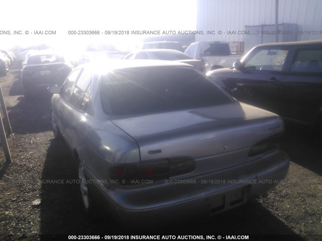 1Y1SK5268VZ444131 - 1997 GEO PRIZM LSI SILVER photo 3