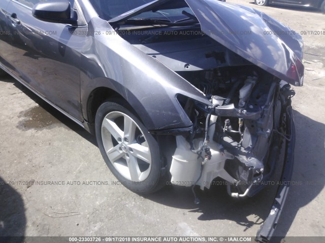 4T1BF1FK8DU702700 - 2013 TOYOTA CAMRY L/SE/LE/XLE Boz foto 6