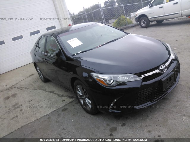 4T1BF1FK9FU076450 - 2015 TOYOTA CAMRY LE/XLE/SE/XSE 黑色 照片 1