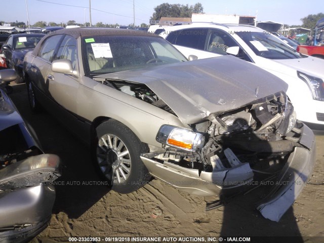 1LNHM81W14Y686769 - 2004 LINCOLN TOWN CAR EXECUTIVE/SIGNATURE ოქროსფერი ფოტო 1