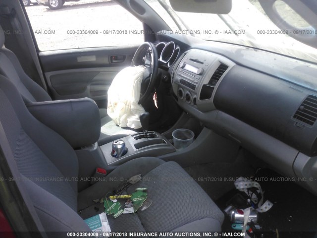 5TELU42N78Z545755 - 2008 TOYOTA TACOMA DOUBLE CAB 红色 照片 5