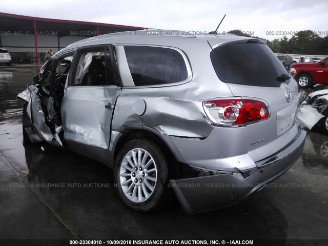 5GALRBED7AJ122054 - 2010 BUICK ENCLAVE CXL SILVER photo 3