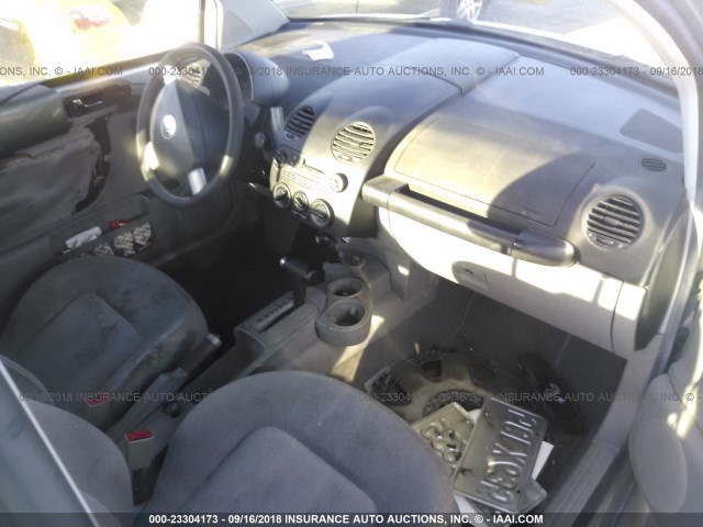 3VWBK21C43M420270 - 2003 VOLKSWAGEN NEW BEETLE GL 银色 照片 5