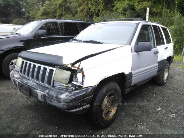 1J4GZ58S4WC263200 - 1998 JEEP GRAND CHEROKEE LAREDO/TSI WHITE photo 2
