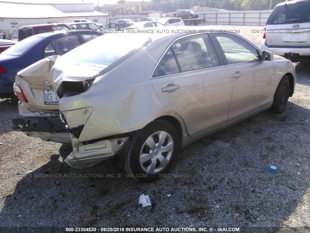 4T4BE46K58R042132 - 2008 TOYOTA CAMRY CE/LE/XLE/SE GOLD photo 4