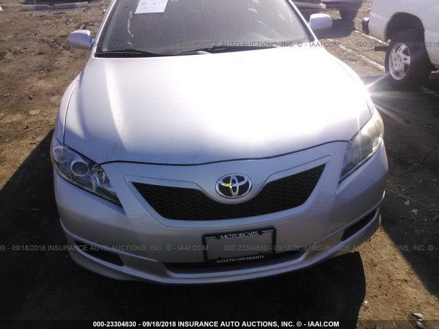 4T1BE46K79U795480 - 2009 TOYOTA CAMRY SE/LE/XLE SILVER photo 6