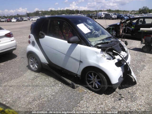 WMEEJ31XX9K278794 - 2009 SMART FORTWO PURE/PASSION WHITE photo 1