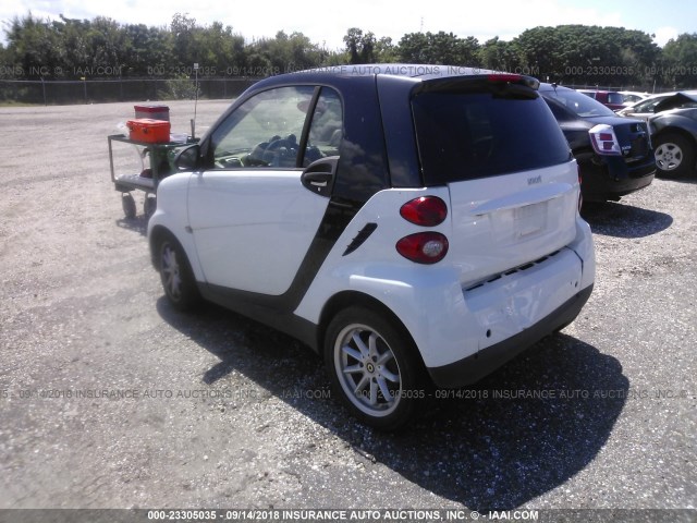 WMEEJ31XX9K278794 - 2009 SMART FORTWO PURE/PASSION WHITE photo 3