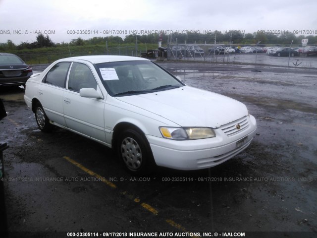 4T1BG22K0VU045448 - 1997 TOYOTA CAMRY CE/LE/XLE 白色 照片 1