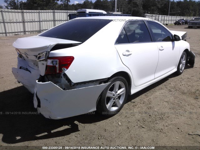 4T1BF1FK7CU203000 - 2012 TOYOTA CAMRY SE/LE/XLE WHITE photo 4