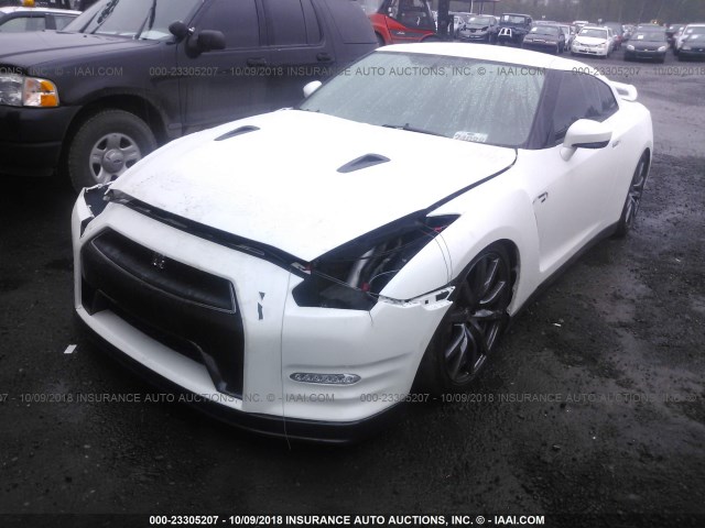 JN1AR5EF1DM260851 - 2013 NISSAN GT-R PREMIUM/BLACK WHITE photo 2