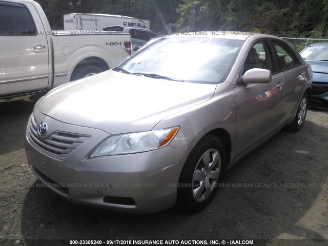 4T1BE46KX7U121465 - 2007 TOYOTA CAMRY NEW GENERAT CE/LE/XLE/SE GOLD photo 2