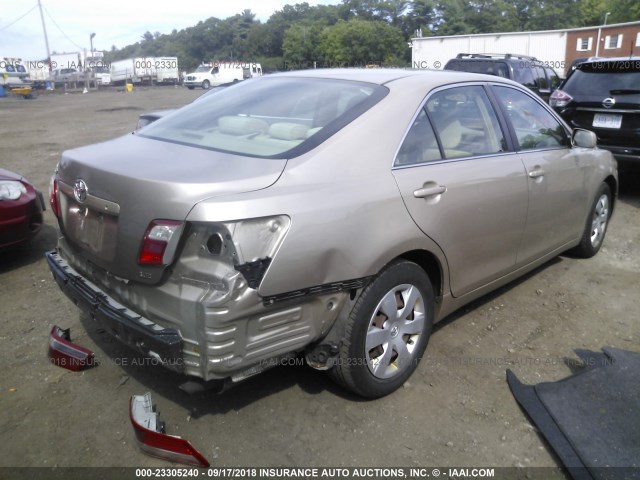 4T1BE46KX7U121465 - 2007 TOYOTA CAMRY NEW GENERAT CE/LE/XLE/SE GOLD photo 4
