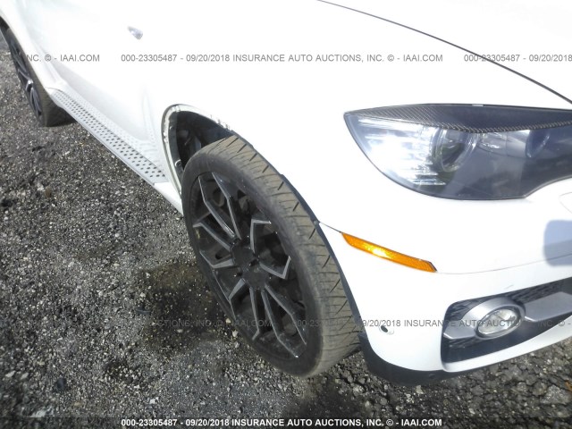 5UXFG8C5XBLZ96905 - 2011 BMW X6 XDRIVE50I WHITE photo 6