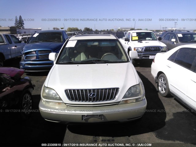 JT6HF10U7X0010178 - 1999 LEXUS RX 300 WHITE photo 6