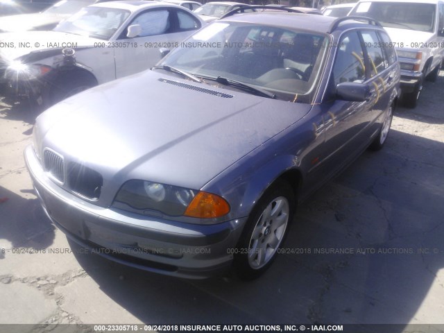 WBAAW33481ET43157 - 2001 BMW 325 IT BLUE photo 2