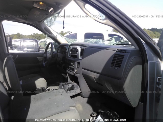 1D7KS28A07J615640 - 2007 DODGE RAM 2500 ST/SLT 银色 照片 5