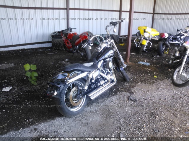 1HD1GP4137K331390 - 2007 HARLEY-DAVIDSON FXDWG შავი ფოტო 4