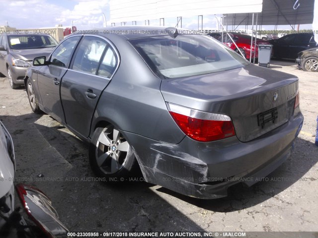 WBANF33517B999317 - 2007 BMW 525 XI GRAY photo 3