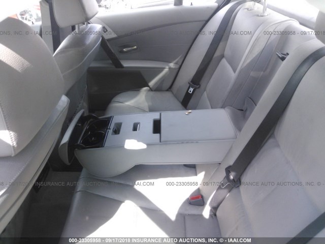 WBANF33517B999317 - 2007 BMW 525 XI GRAY photo 8