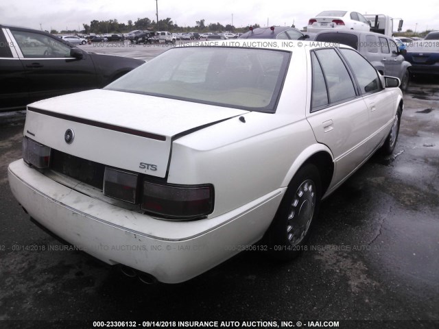 1G6KY5298RU822547 - 1994 CADILLAC SEVILLE STS WHITE photo 4