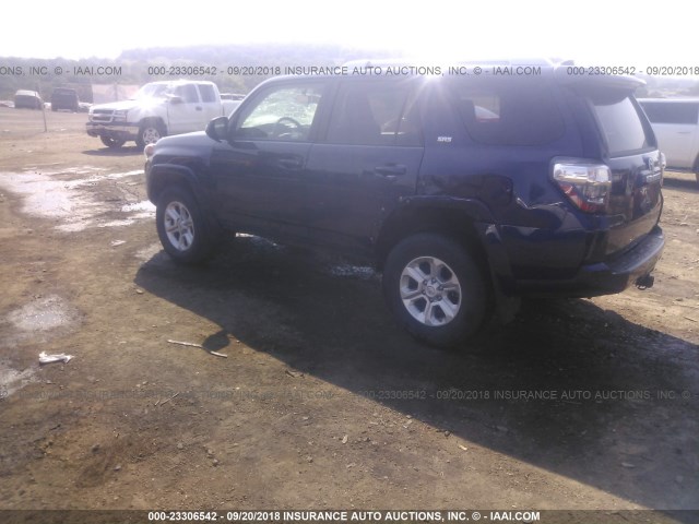 JTEBU5JR1J5488477 - 2018 TOYOTA 4RUNNER SR5 PREM/LTDL/TRAIL/TRD BLUE photo 3