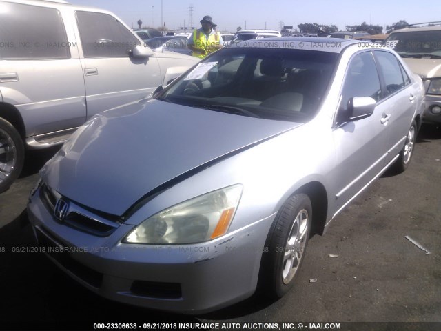 1HGCM56797A205485 - 2007 HONDA ACCORD EX SILVER photo 2